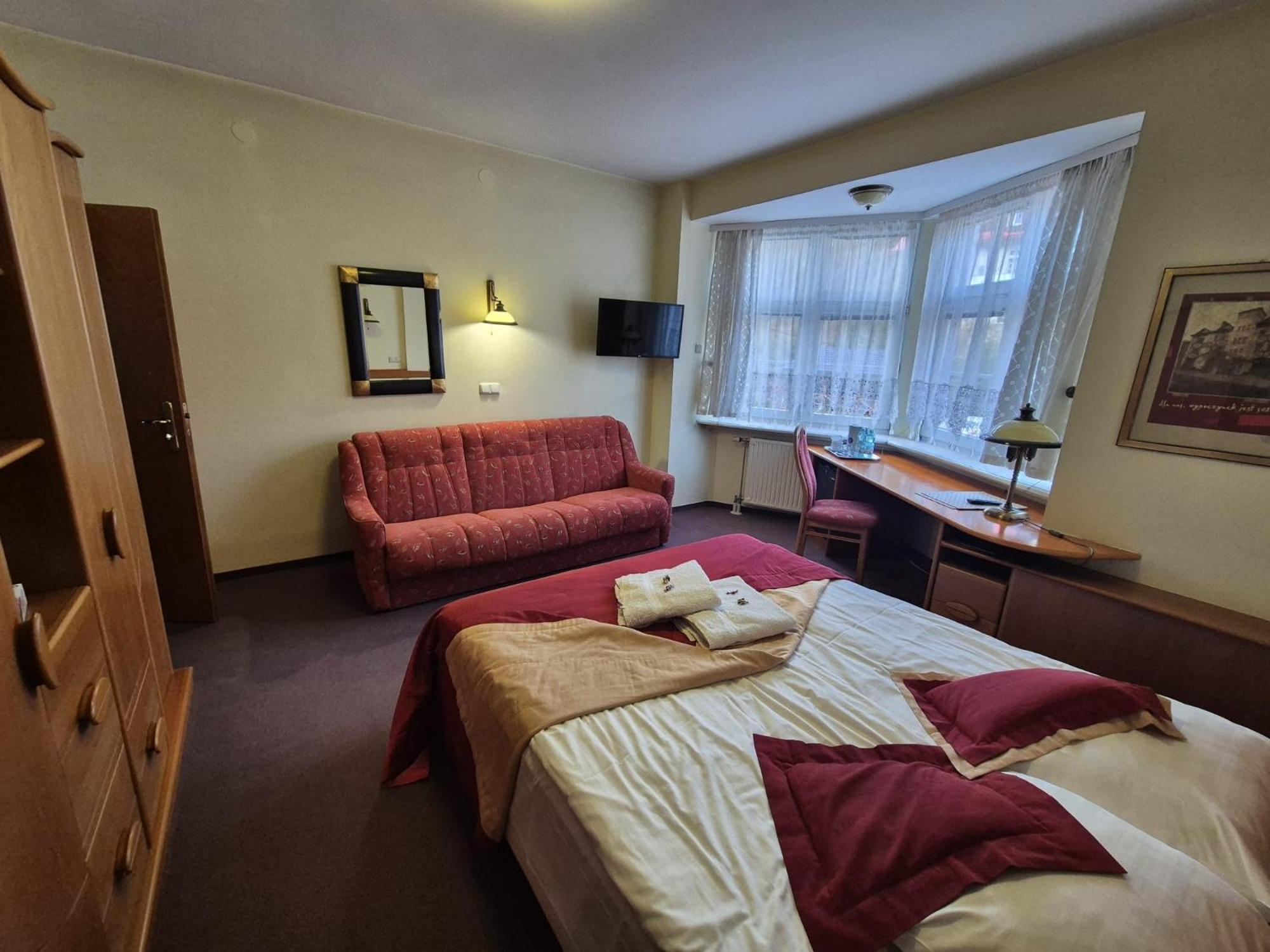 Familijny Osrodek Wypoczynkowo - Rehabilitacyjny Krynica Zdroj Hotell Exteriör bild